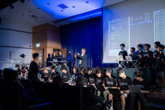 活動下半場由教授、2025年CREATIVITAS 課程的學生及嘉賓帶來一連串充滿活力的表演。